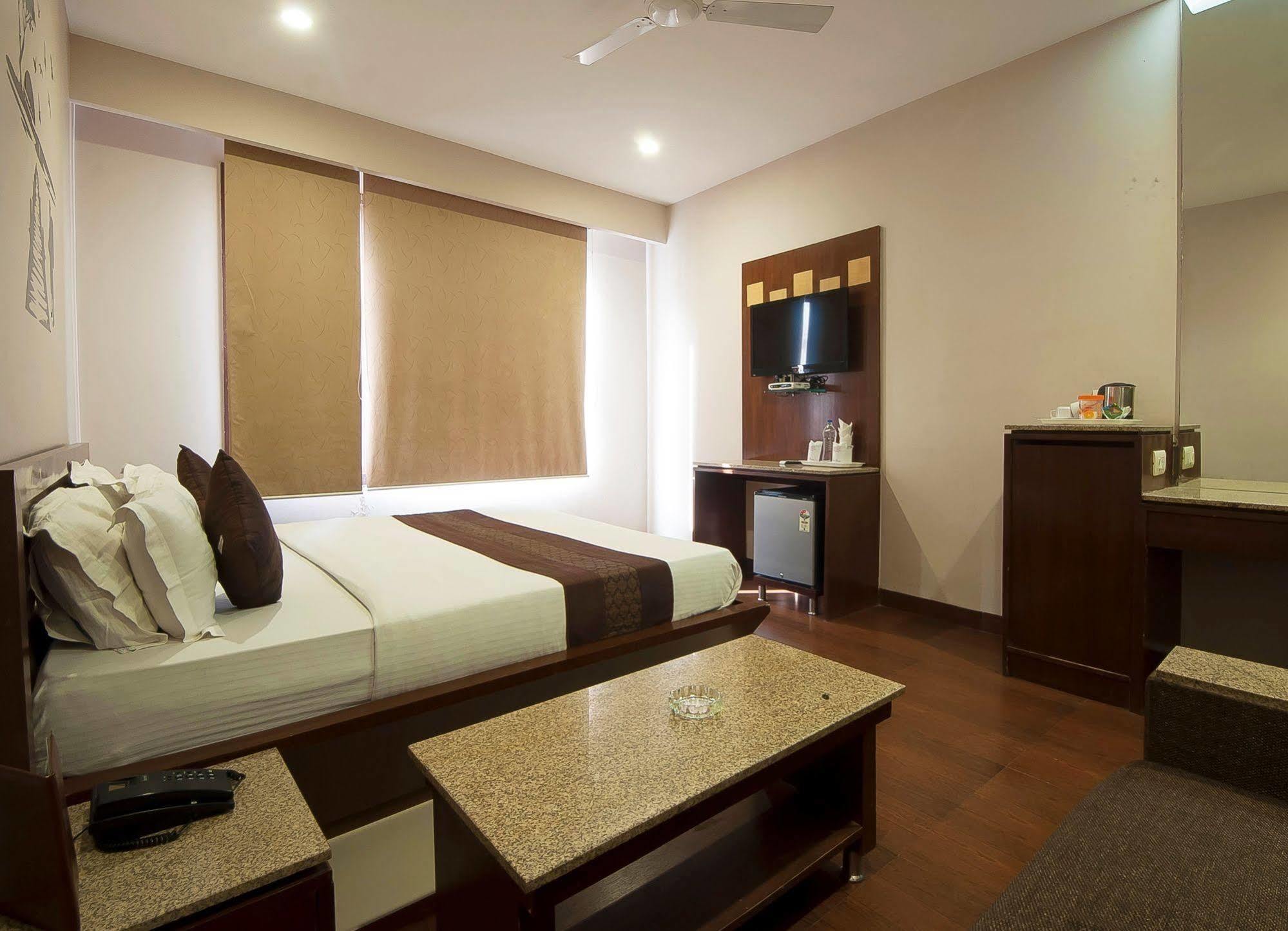 Fabhotel Basera Amritsar Exterior foto